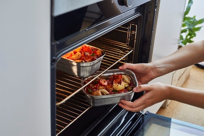 BLACK+BLUM - Lunchbox stalowy 0,9l. Multifunction