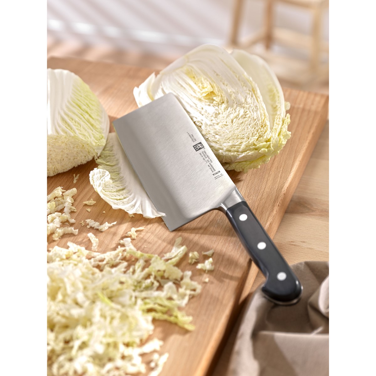 Zwilling Pro Chinese chef's knife 18 cm, 38419-181