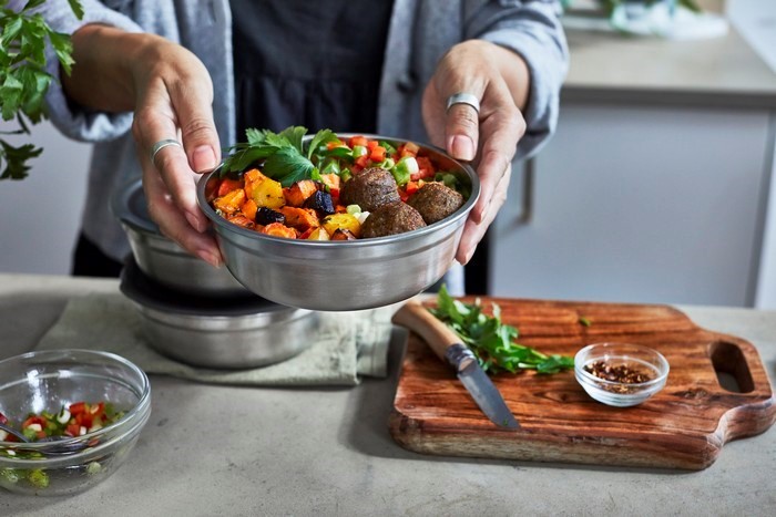 BLACK+BLUM - Lunchbox stalowy okrągły 0,65l. Multifunction